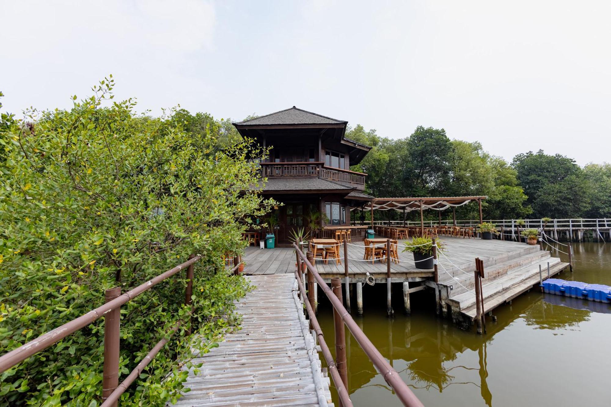 Reddoorz Resort @ Taman Wisata Mangrove Giacarta Esterno foto