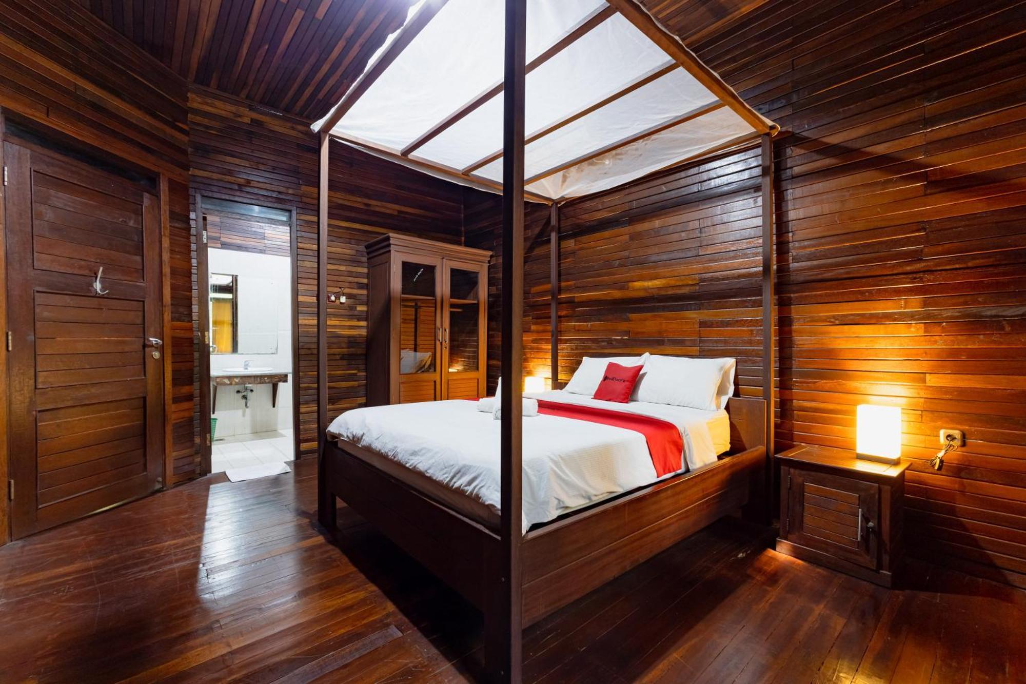 Reddoorz Resort @ Taman Wisata Mangrove Giacarta Esterno foto